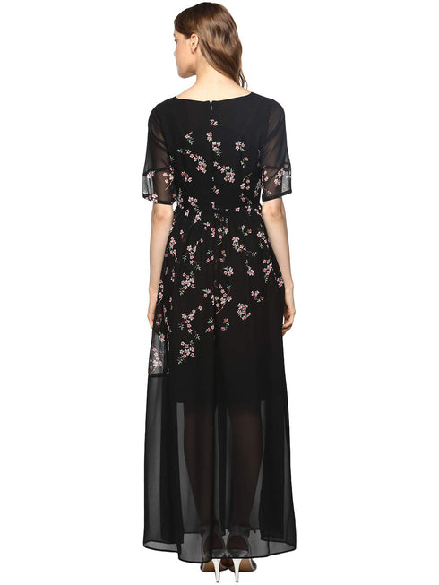 FLORAL FIT AND FLARE MAXI DRESS